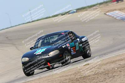 media/Apr-30-2022-CalClub SCCA (Sat) [[98b58ad398]]/Group 2/Race (Grapevine)/